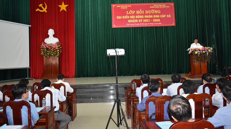 Lễ khai giảng lớp Bồi dưỡng đại biểu Hội đồng nhân dân cấp xã trên địa bàn huyện Vũng Liêm, nhiệm kỳ 2021-2026 năm 2022 (Lớp thứ nhất)